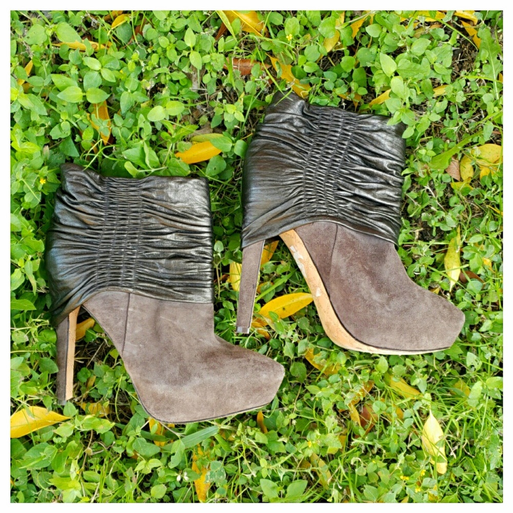 L.A.M.B. Puffy Ruched Booties - Picture 4 of 8